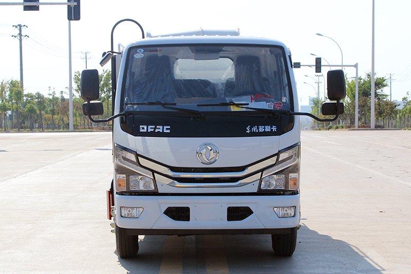 國(guó)六東風(fēng)小多利卡藍(lán)牌  4.5方抑塵車